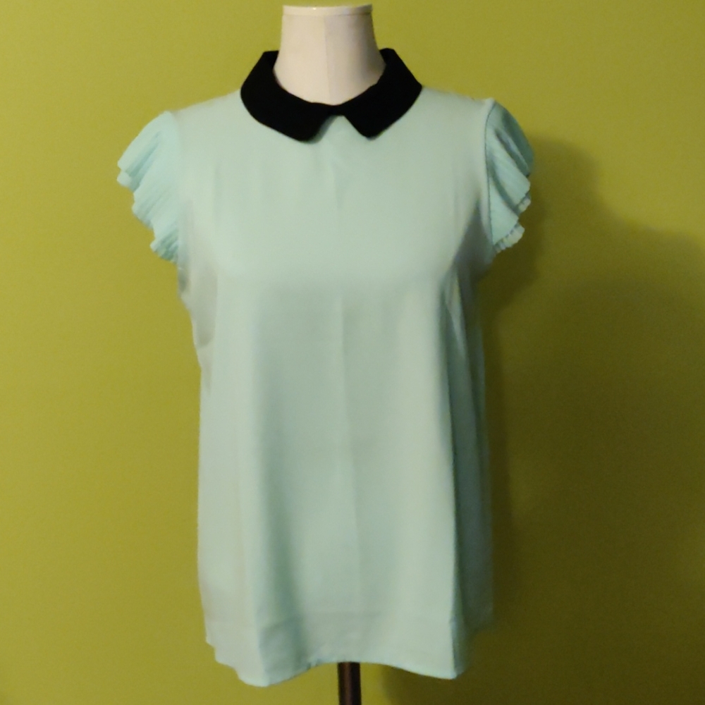Elle mint green blouse